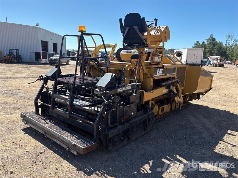 CAT AP-650B Asphalt pavers