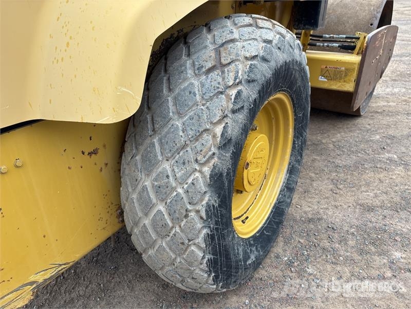 CAT CS433E Smooth Drum Compactor Valsetog