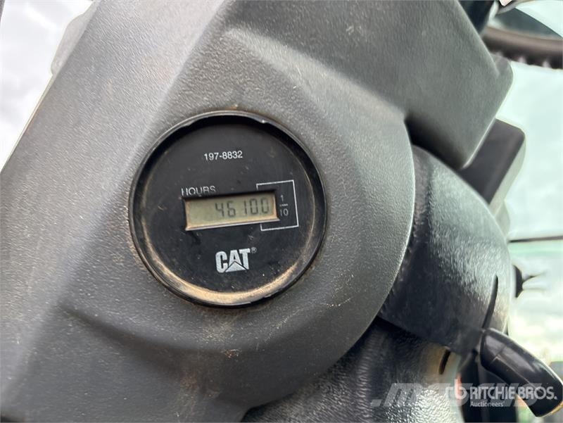 CAT CS433E Smooth Drum Compactor Compactoare monocilindrice