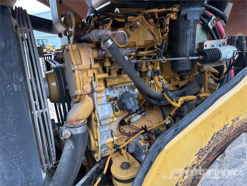 CAT CS433E Smooth Drum Compactor Valsetog