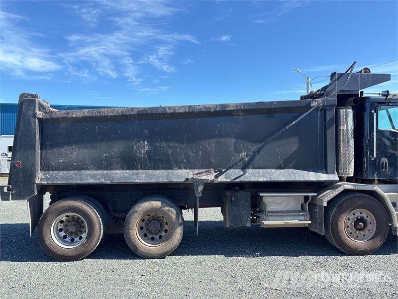 CAT CT660 Kiper kamioni