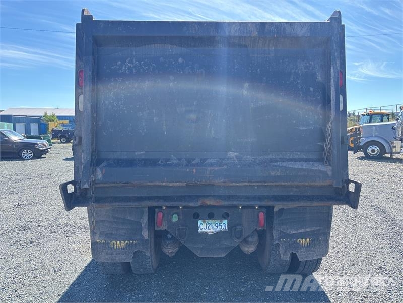 CAT CT660 Kiper kamioni