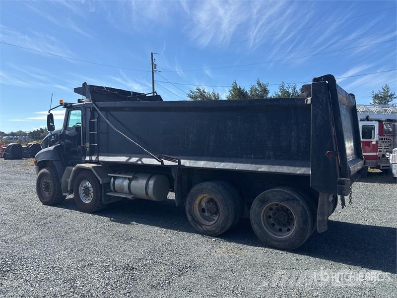 CAT CT660 Kiper kamioni