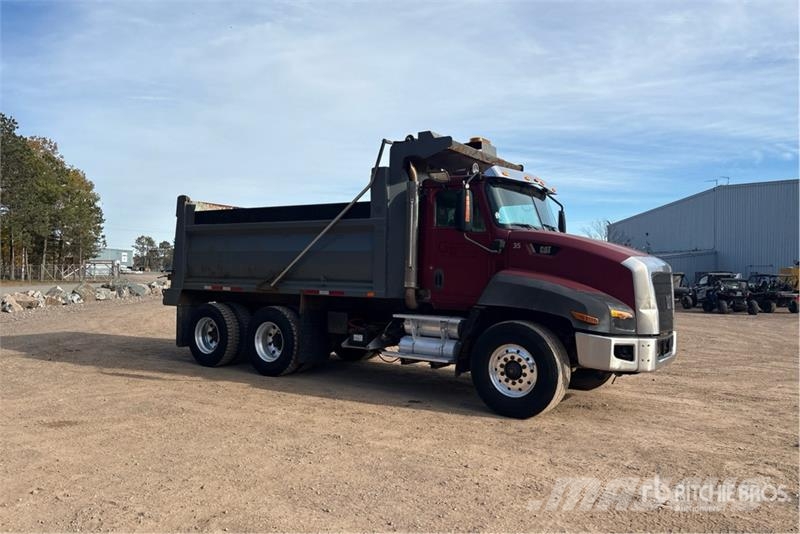 CAT CT660S Kipper