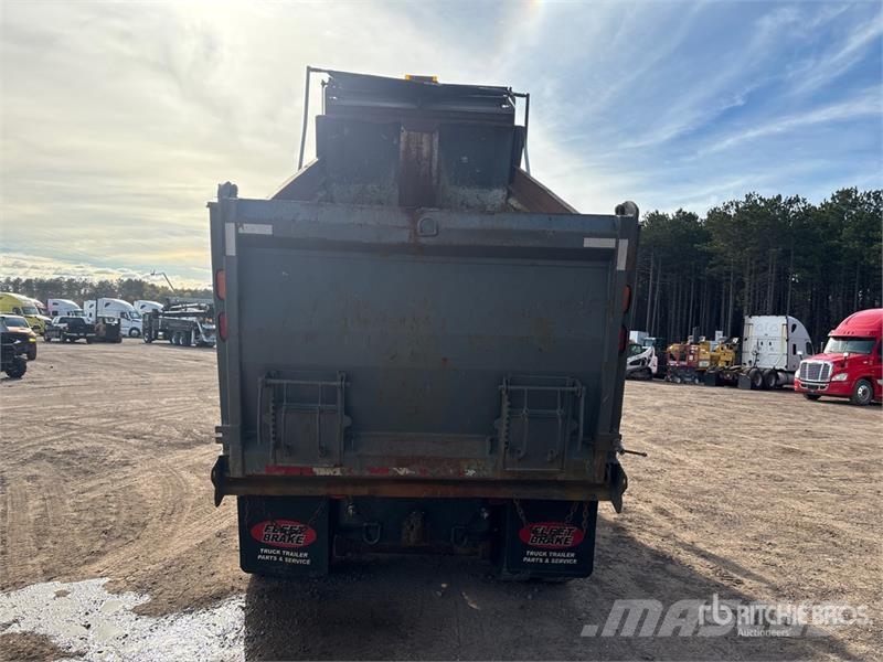 CAT CT660S Kipper