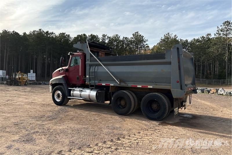 CAT CT660S Kipper