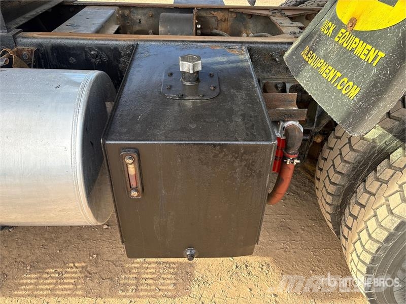 CAT CT660S Kipper