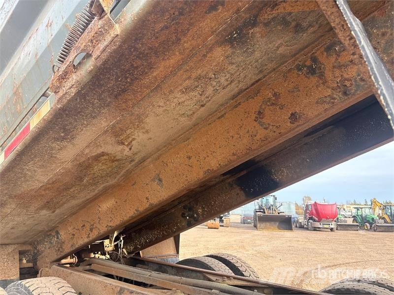 CAT CT660S Kipper