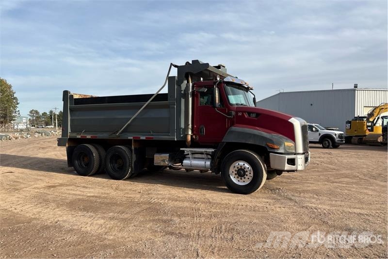 CAT CT660S Kipper