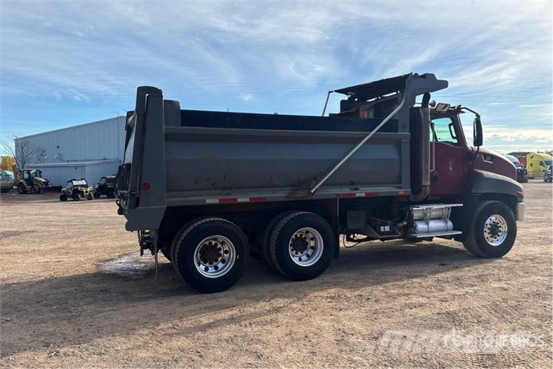 CAT CT660S Kipper