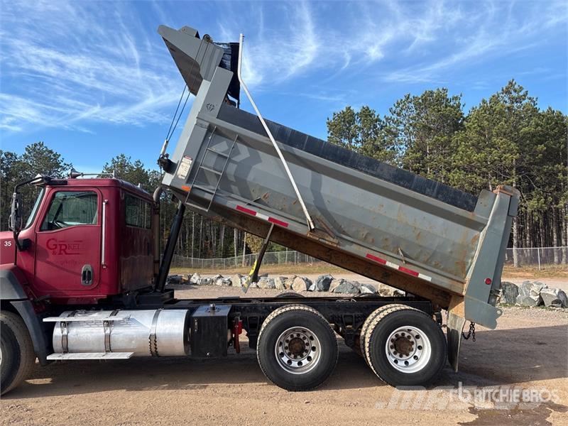 CAT CT660S Kipper