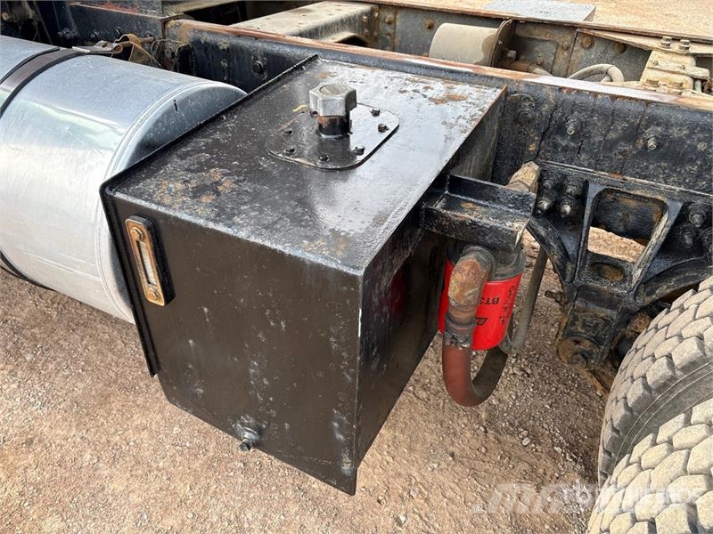 CAT CT660S Kipper