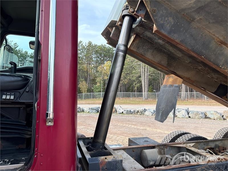 CAT CT660S Kipper