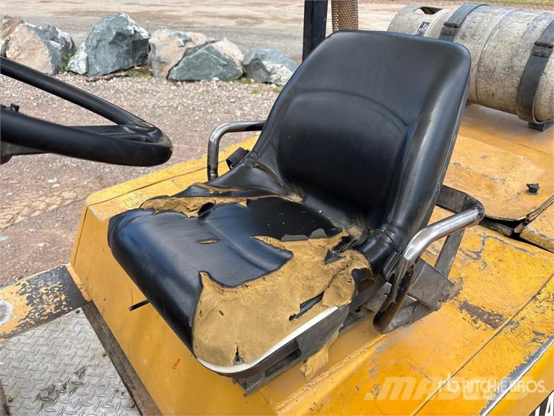 CAT GPL40 8100 lb Forklift Wózki widłowe inne