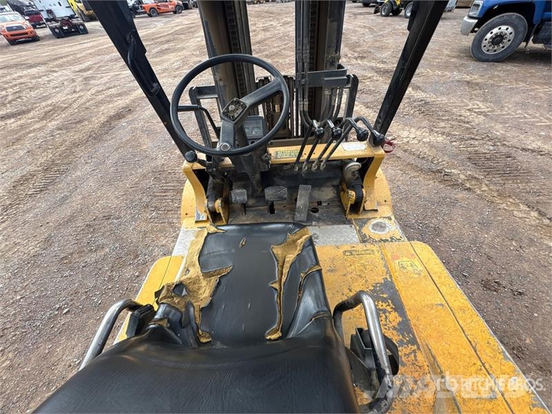 CAT GPL40 8100 lb Forklift Wózki widłowe inne