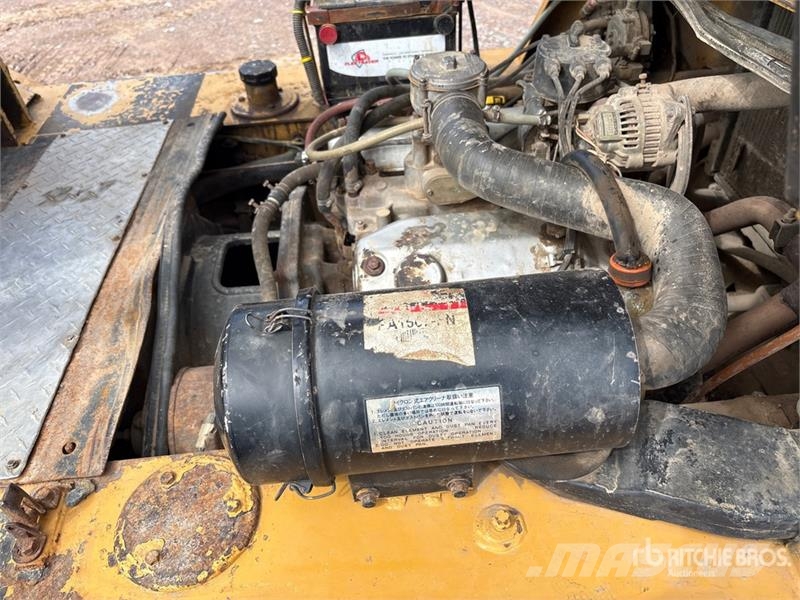 CAT GPL40 8100 lb Forklift Wózki widłowe inne
