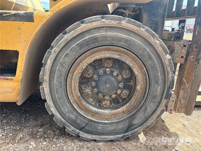 CAT GPL40 8100 lb Forklift Wózki widłowe inne