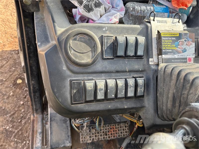 CAT TH407C Teleszkópos rakodók