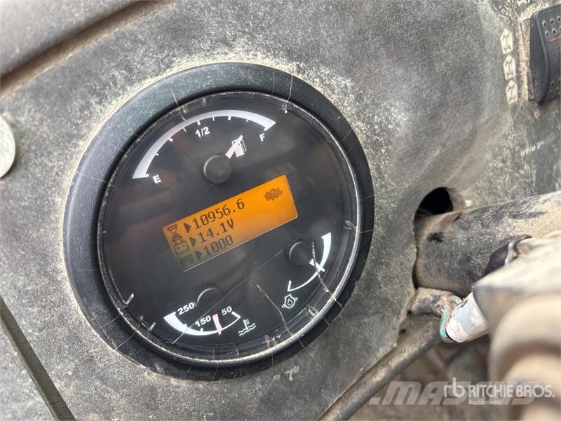 CAT TL1255 Teleskopski viličarji