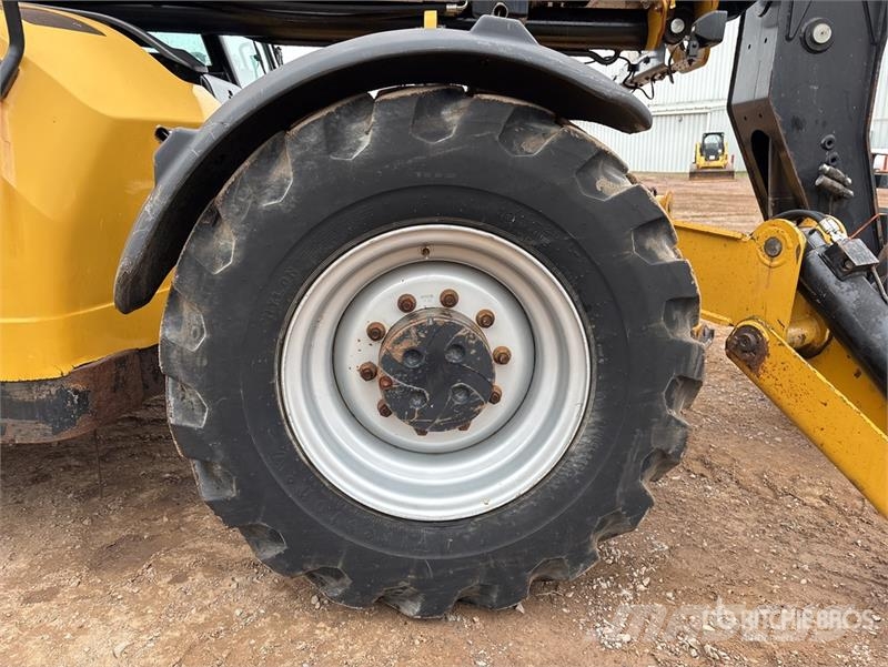 CAT TL1255C 伸縮臂操作車