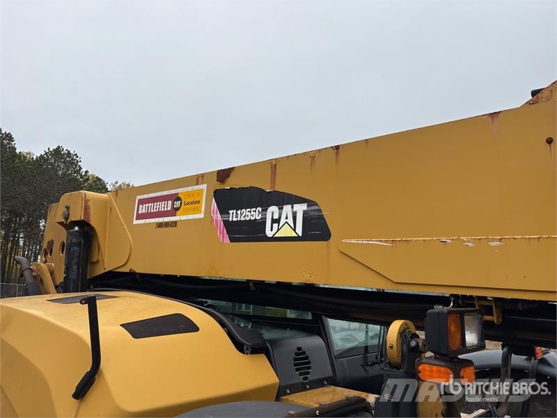 CAT TL1255C 伸縮臂操作車