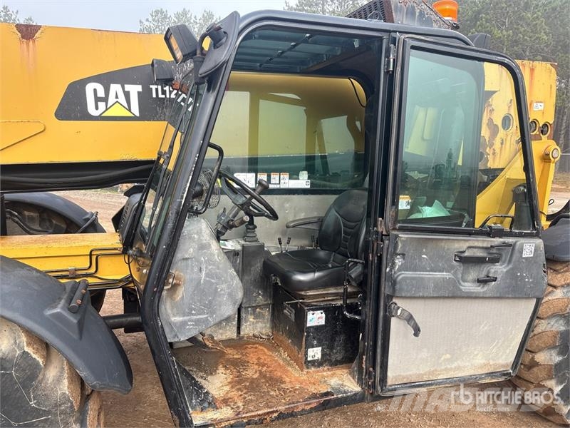 CAT TL1255C Teleskopické manipulátory