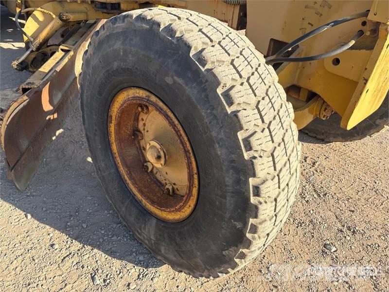 Champion 730A Motor Grader Грейдери