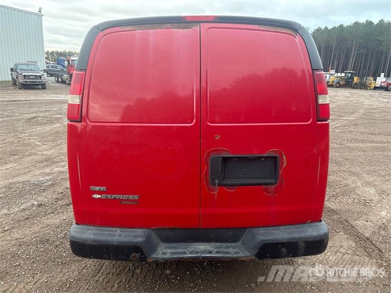 Chevrolet 2500 Cargo Van Kaubikud