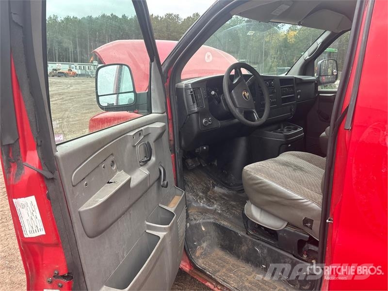 Chevrolet 2500 Cargo Van Kaubikud