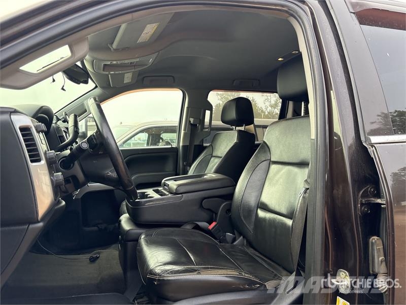 Chevrolet 3500HD Z71 4x4 Crew Cab Pickup Andre varebiler