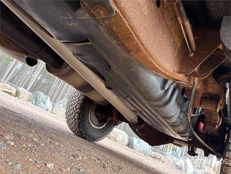 Chevrolet 3500HD Z71 4x4 Crew Cab Pickup Andre varebiler