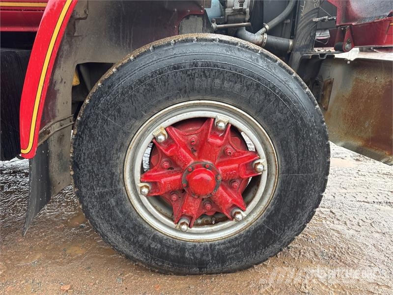 Chevrolet C6500 4x2 Fire Truck 消防車