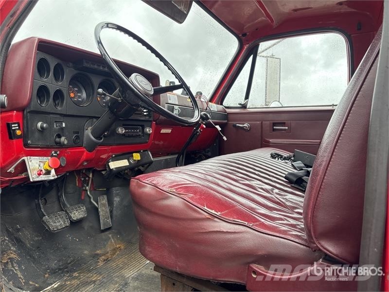 Chevrolet C6500 4x2 Fire Truck 消防車