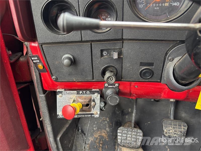 Chevrolet C6500 4x2 Fire Truck 消防車