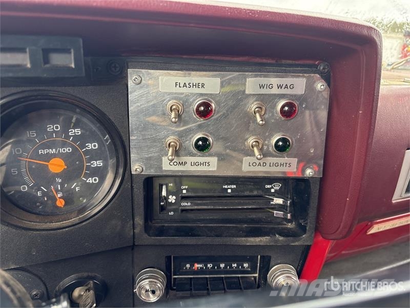 Chevrolet C6500 4x2 Fire Truck 消防車