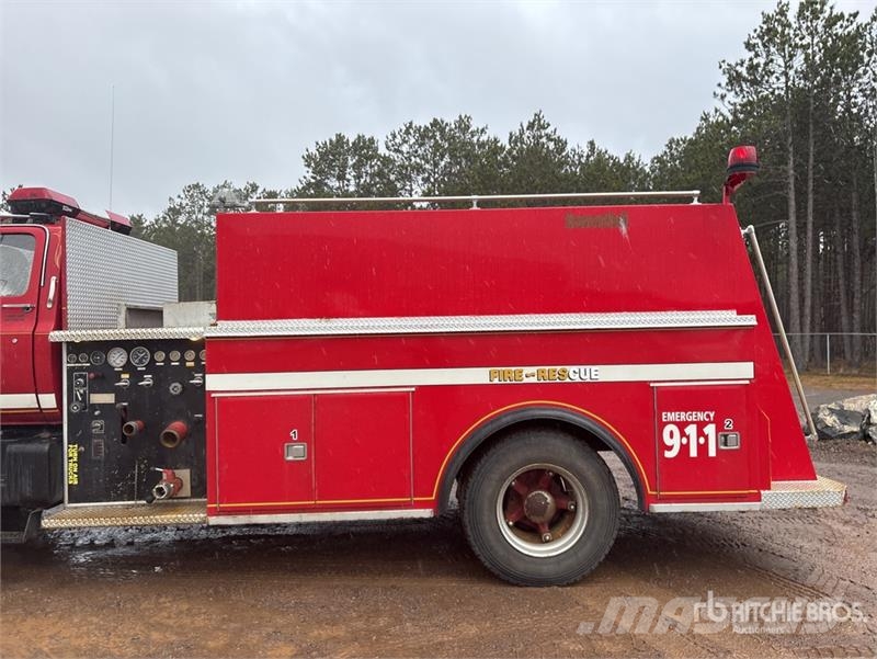 Chevrolet C6500 4x2 Fire Truck 消防車