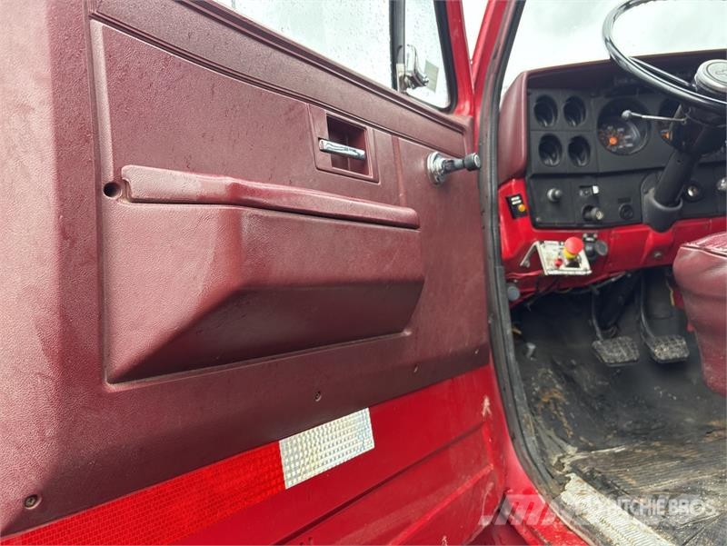 Chevrolet C7D042 4x2 Fire Truck Camiones de Bomberos