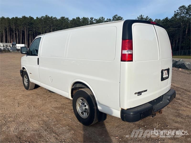 Chevrolet Express 2500 Cargo Van Furgonetas cerradas