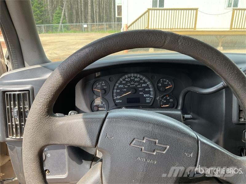 Chevrolet Express 3500 Lieferwagen