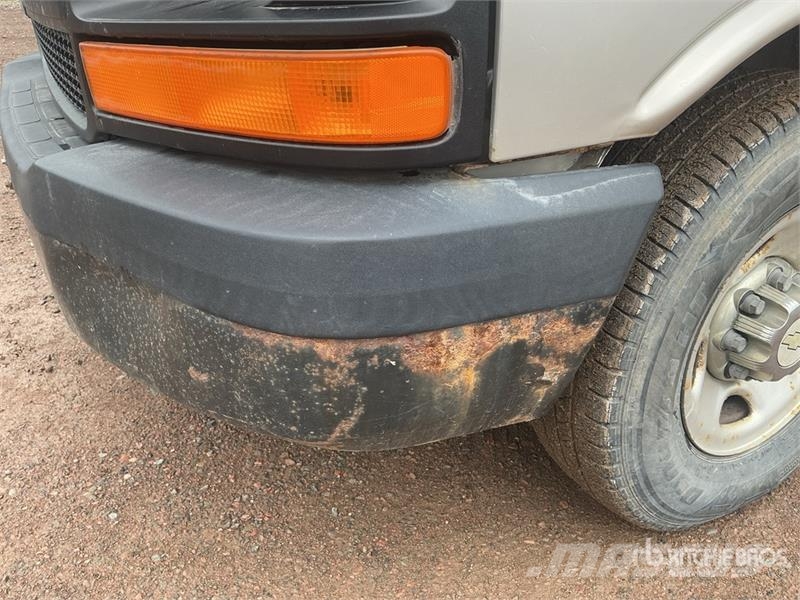 Chevrolet Express 3500 Lieferwagen
