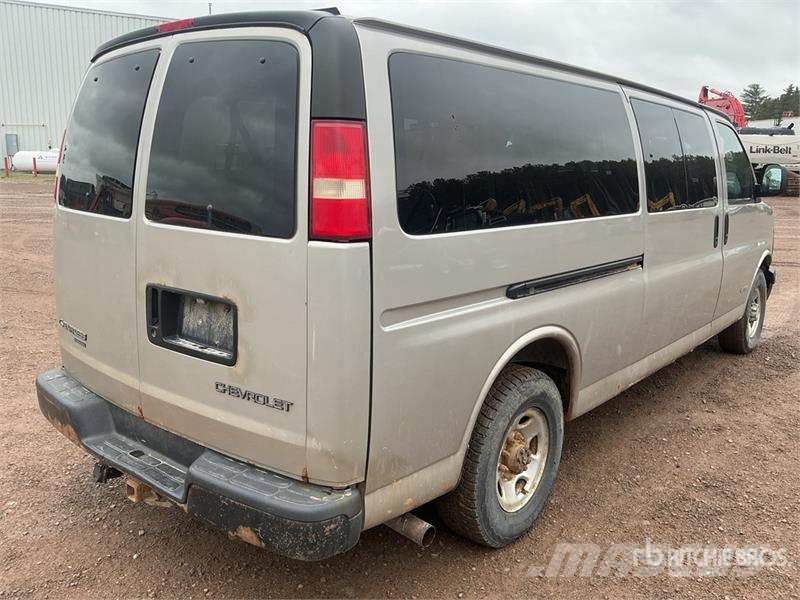 Chevrolet Express 3500 Lieferwagen