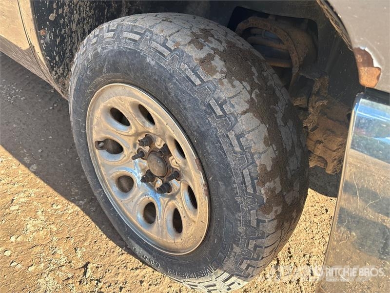 Chevrolet Silverado 1500 LS 4x4 Crew Cab Pickup 其他