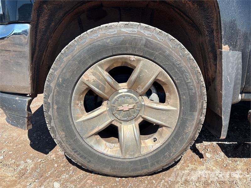 Chevrolet Silverado 1500 Outro