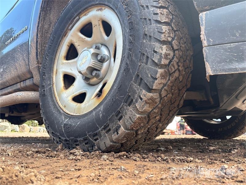Chevrolet Silverado 1500 4x2 Pickup Iné