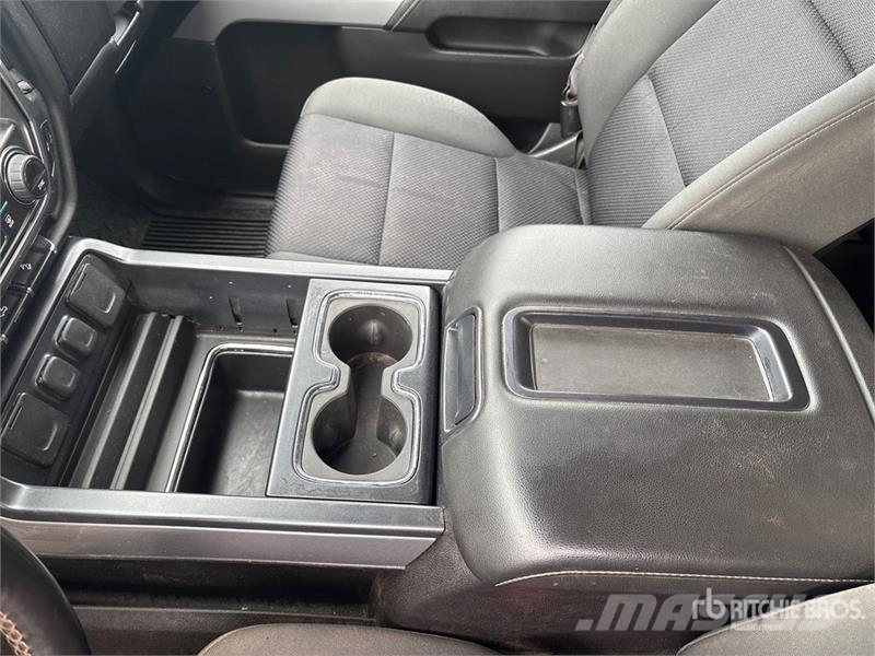 Chevrolet Silverado 1500 LT 4x4 Crew Cab Pickup Ostalo