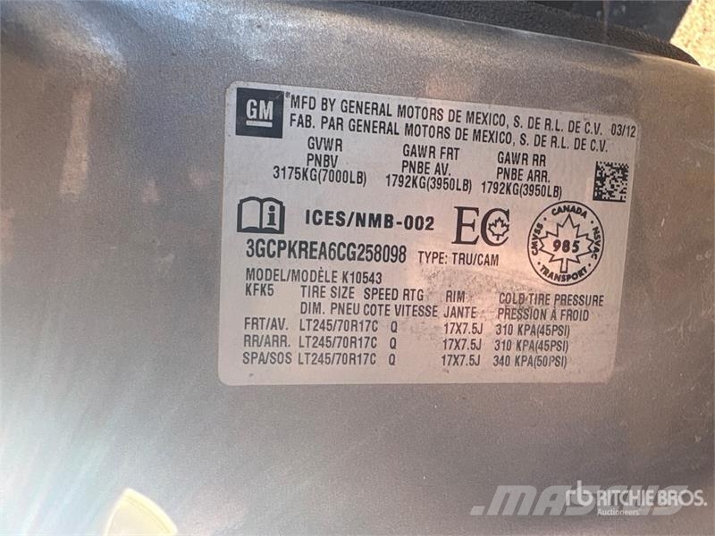 Chevrolet Silverado 1500 LS 4x4 Crew Cab Pickup 其他