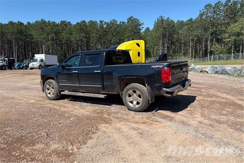 Chevrolet Silverado 1500 Outro