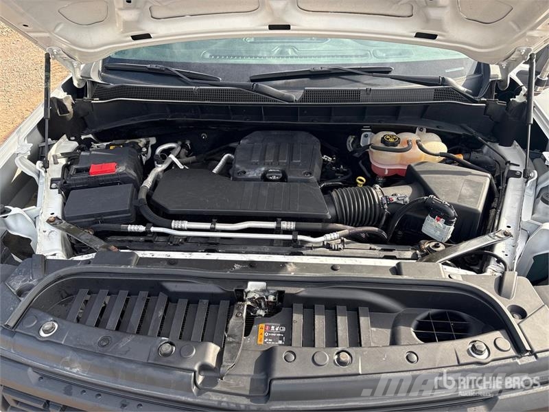Chevrolet Silverado 1500 4x2 Pickup Прочие фургоны