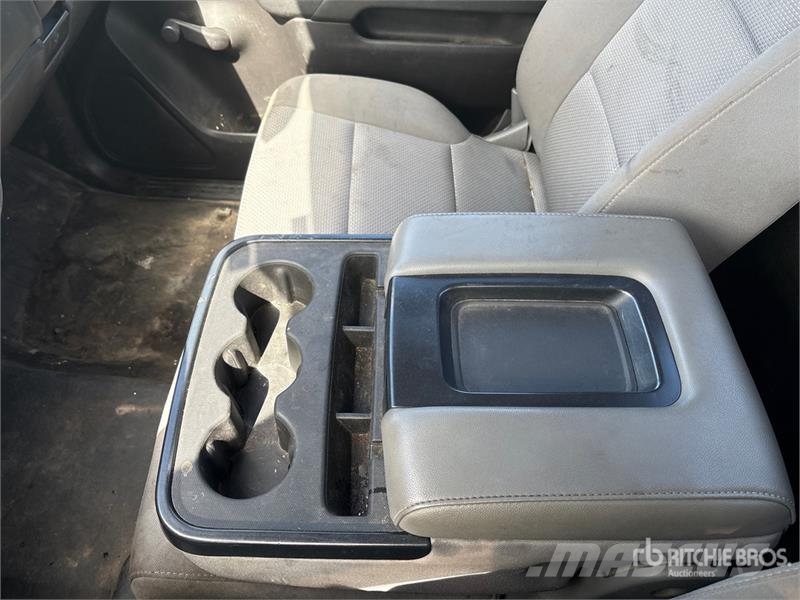 Chevrolet Silverado 1500 4x2 Pickup Iné