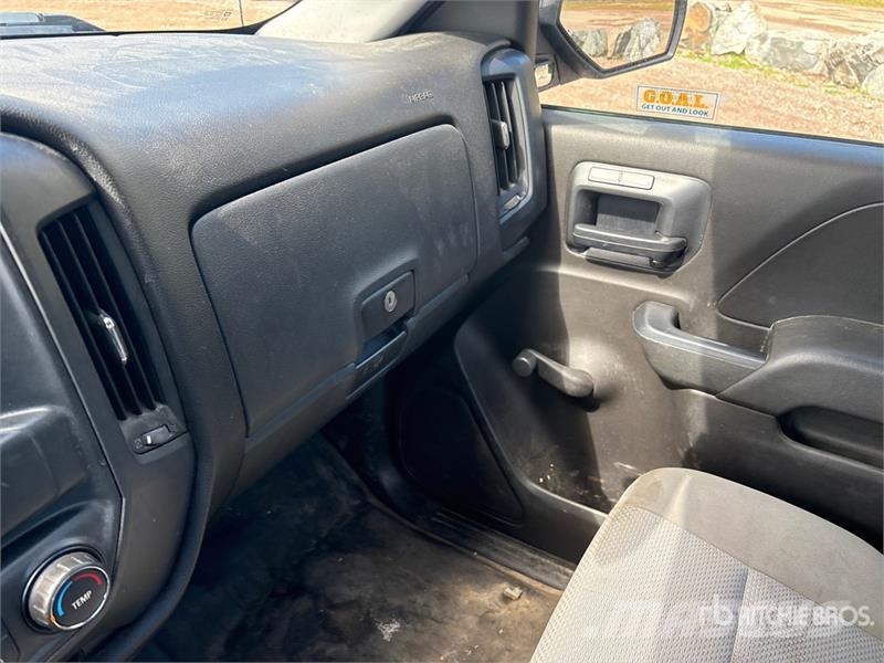 Chevrolet Silverado 1500 4x2 Pickup Iné